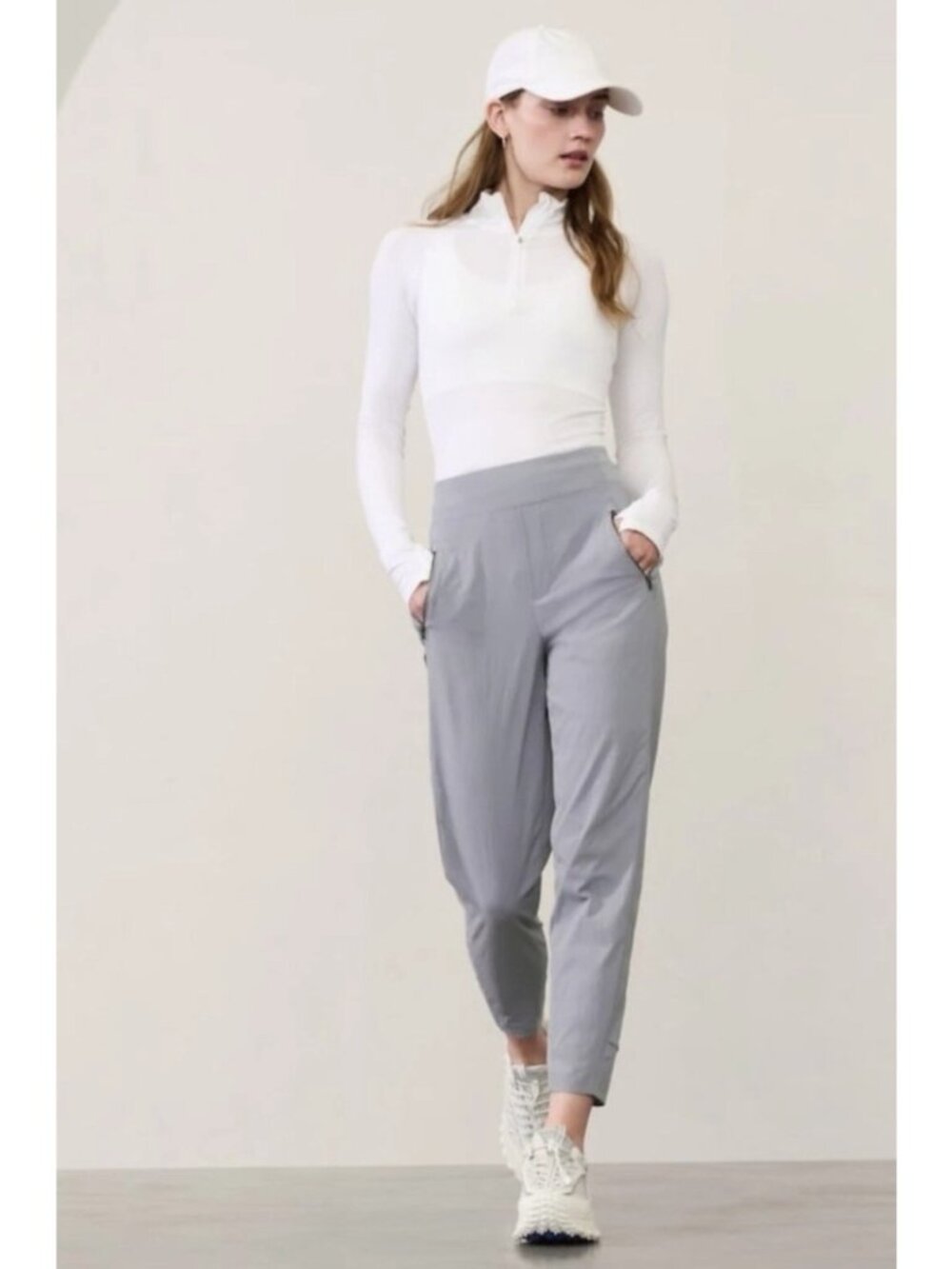 Athleta Trekkie North Joggers Storm Cloud Grey Hiking Outdoors Lightweight 4